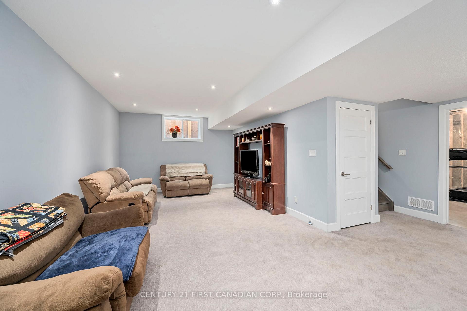 Photo 30 of 195 Union Avenue, Middlesex Centre, Komoka — HOMEH