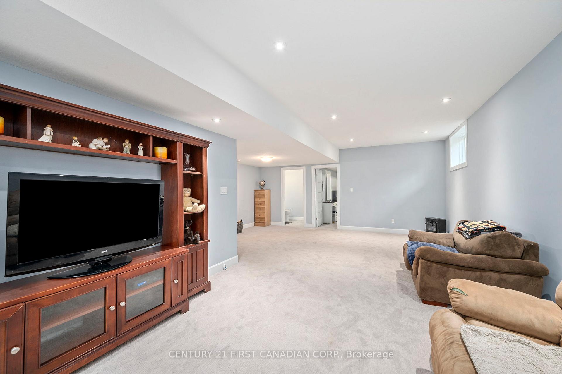 Photo 31 of 195 Union Avenue, Middlesex Centre, Komoka — HOMEH