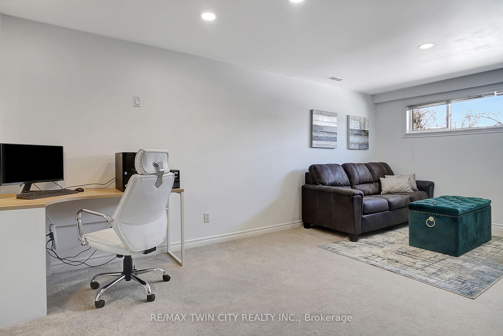 Photo 24 of 11 Glen Park Crescent, Kitchener — HOMEH