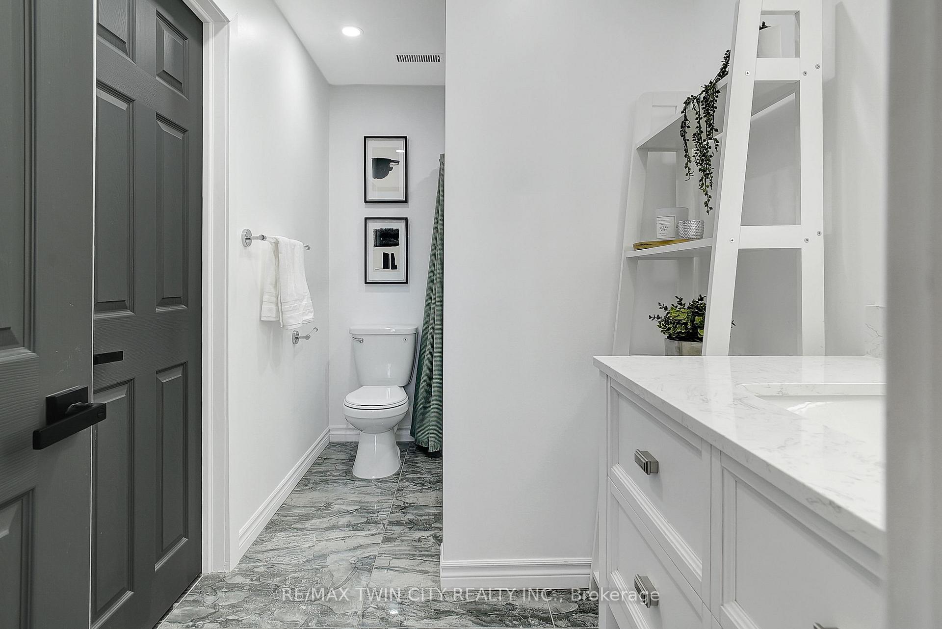 Photo 29 of 11 Glen Park Crescent, Kitchener — HOMEH