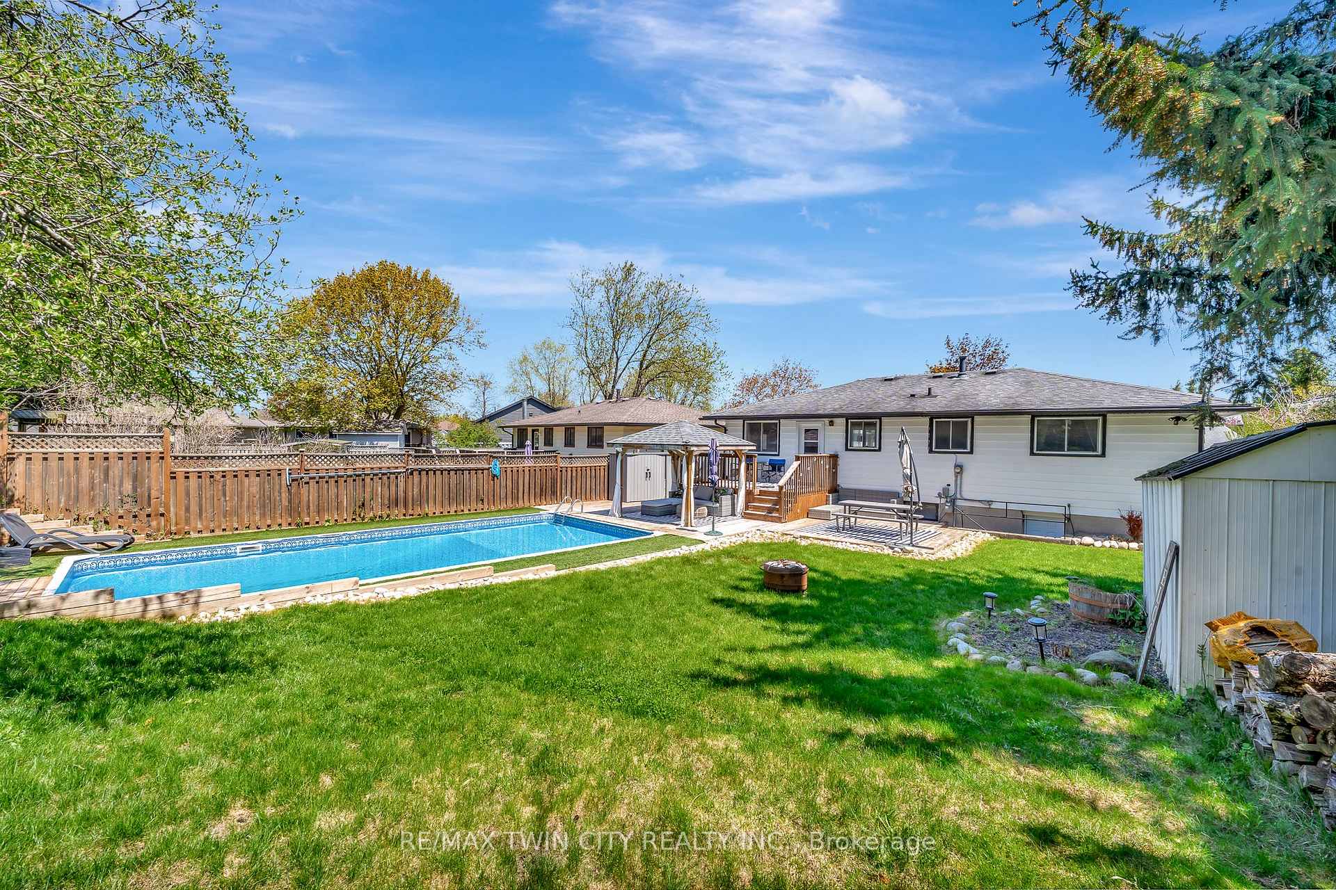 Photo 36 of 11 Glen Park Crescent, Kitchener — HOMEH