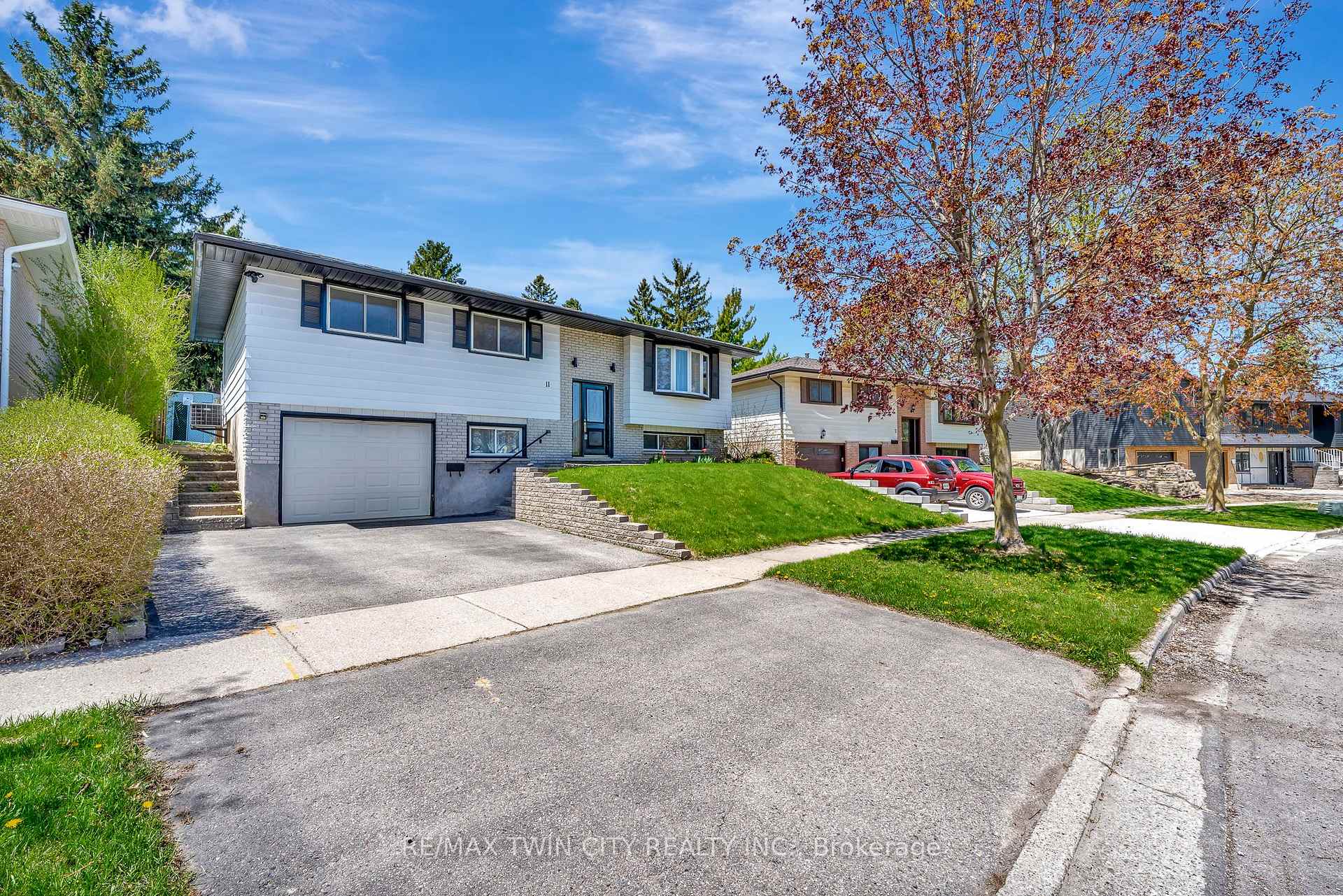 Photo 46 of 11 Glen Park Crescent, Kitchener — HOMEH