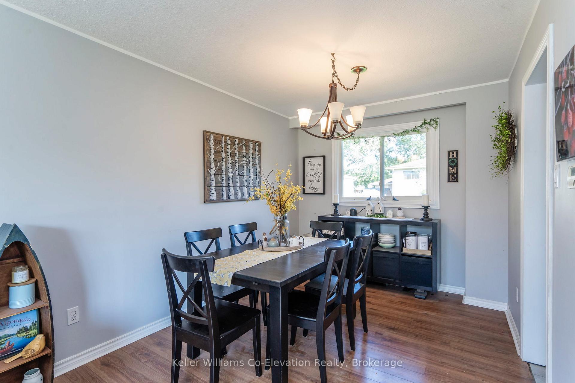 Photo 6 of 1050 Glen Eagles Crescent, Midland — HOMEH