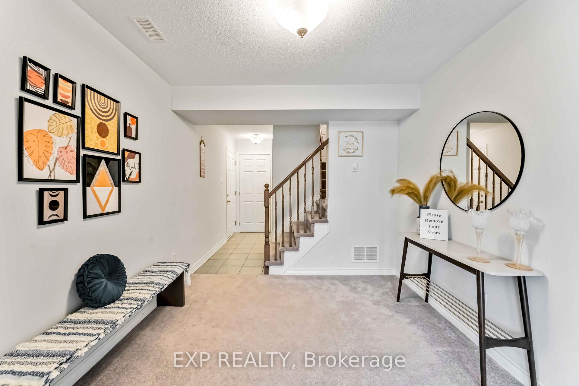 Photo 3 of 571 Roundleaf Way, Ottawa, Kanata - Emerald Meadows/Trailwest — HOMEH