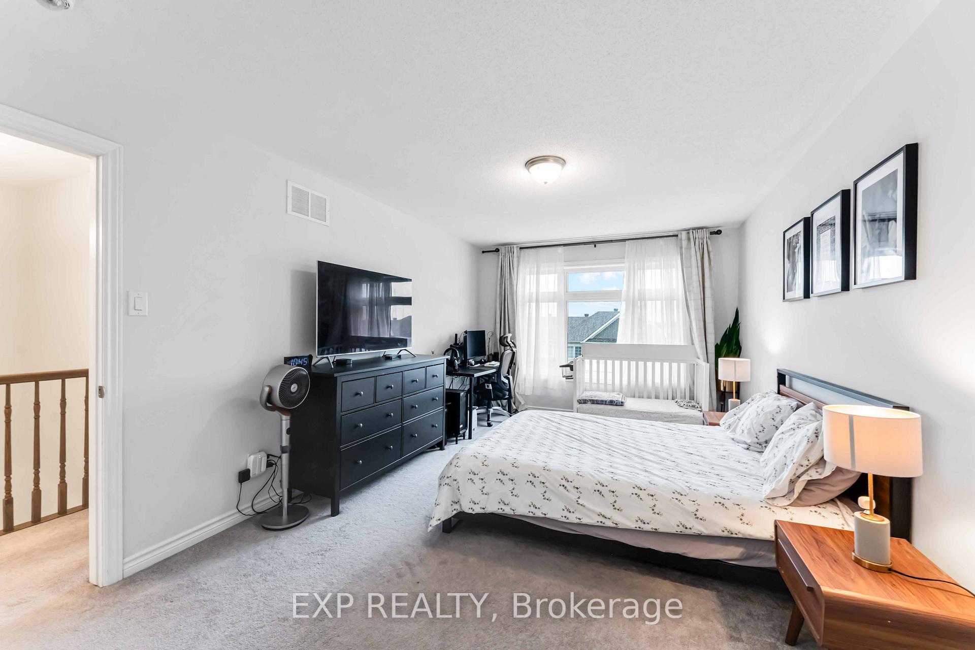 Photo 8 of 571 Roundleaf Way, Ottawa, Kanata - Emerald Meadows/Trailwest — HOMEH