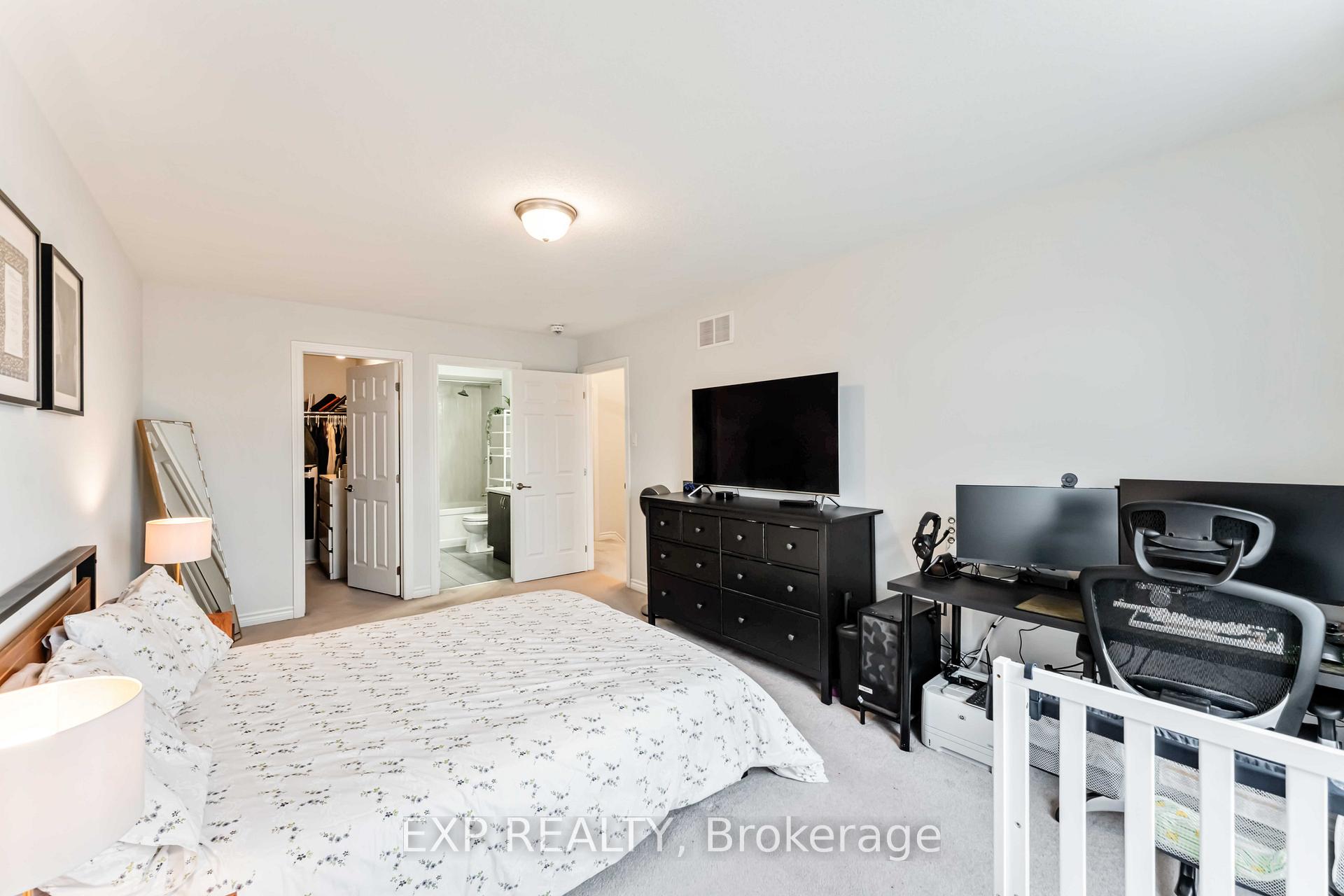 Photo 10 of 571 Roundleaf Way, Ottawa, Kanata - Emerald Meadows/Trailwest — HOMEH
