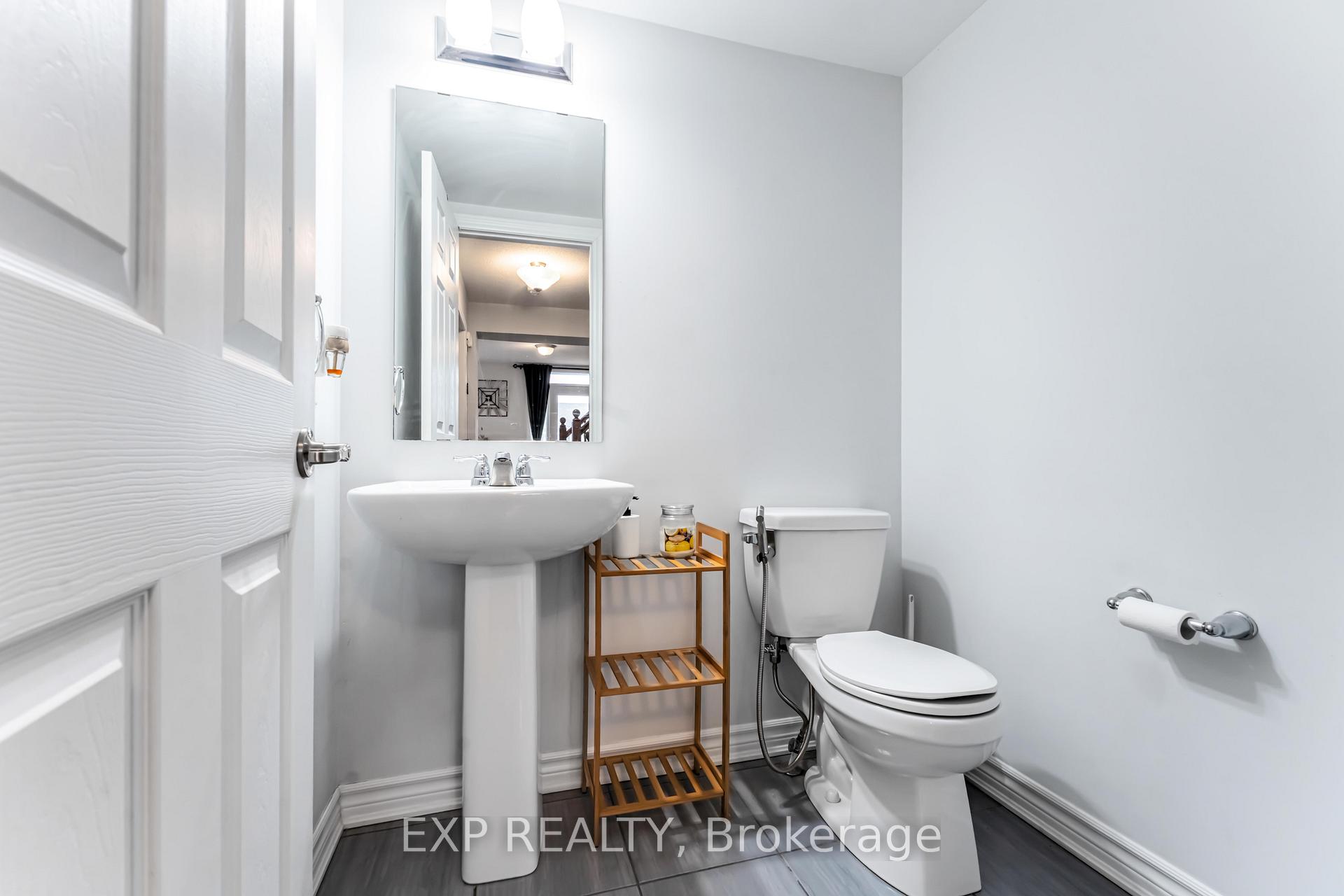 Photo 33 of 571 Roundleaf Way, Ottawa, Kanata - Emerald Meadows/Trailwest — HOMEH