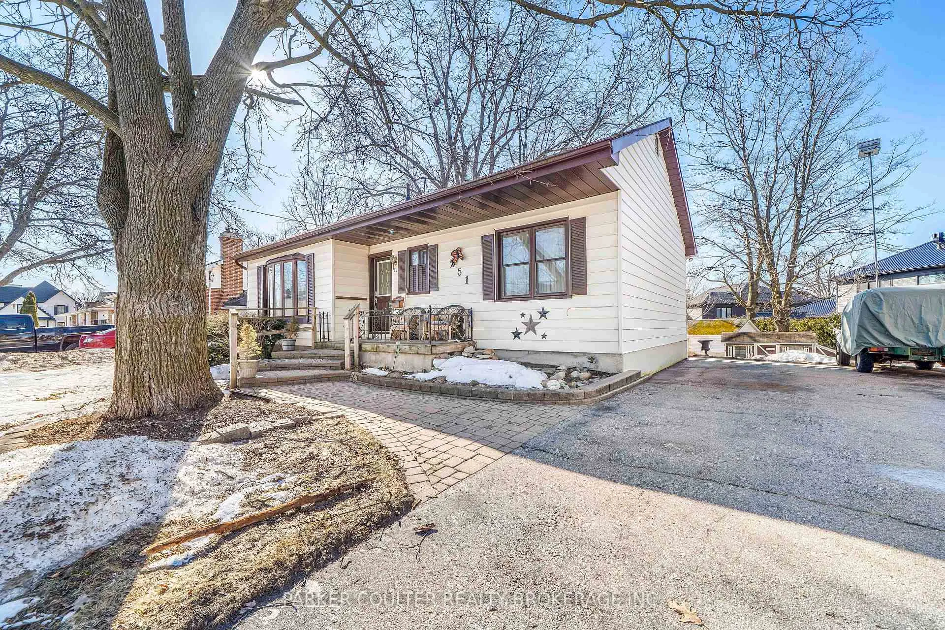 Photo 3 of 251 Codrington Street, Barrie, Codrington — HOMEH