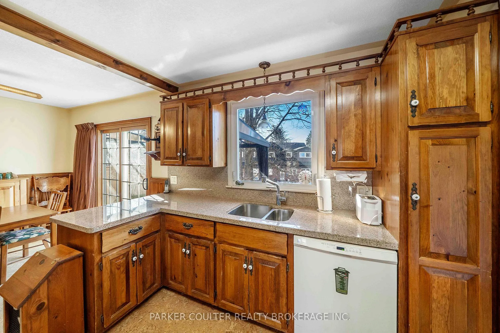 Photo 13 of 251 Codrington Street, Barrie, Codrington — HOMEH