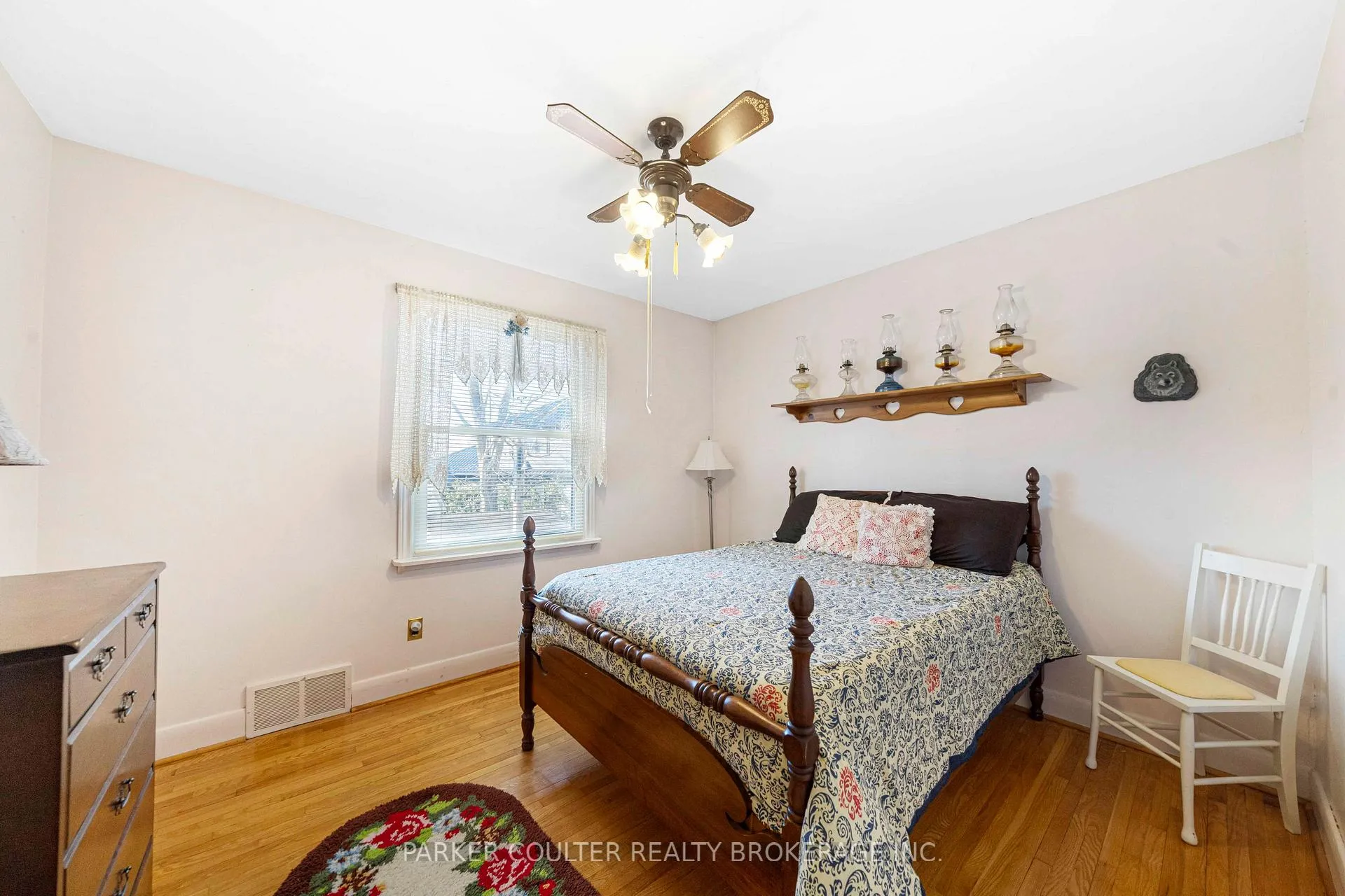 Photo 18 of 251 Codrington Street, Barrie, Codrington — HOMEH