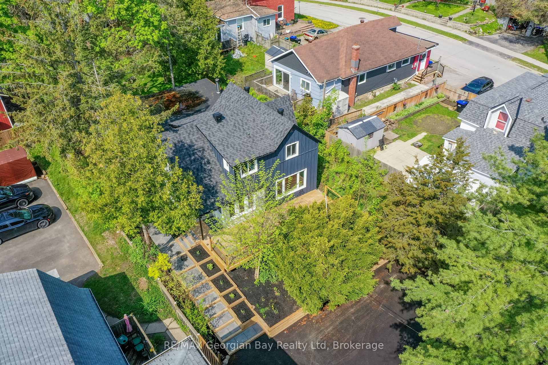 Photo 39 of 194 Charles Street, Midland — HOMEH