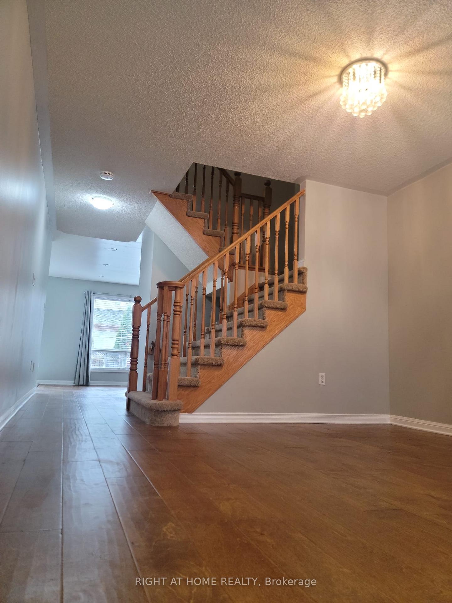 Photo 5 of 1407 Mcdermott Way N, Milton, Beaty — HOMEH