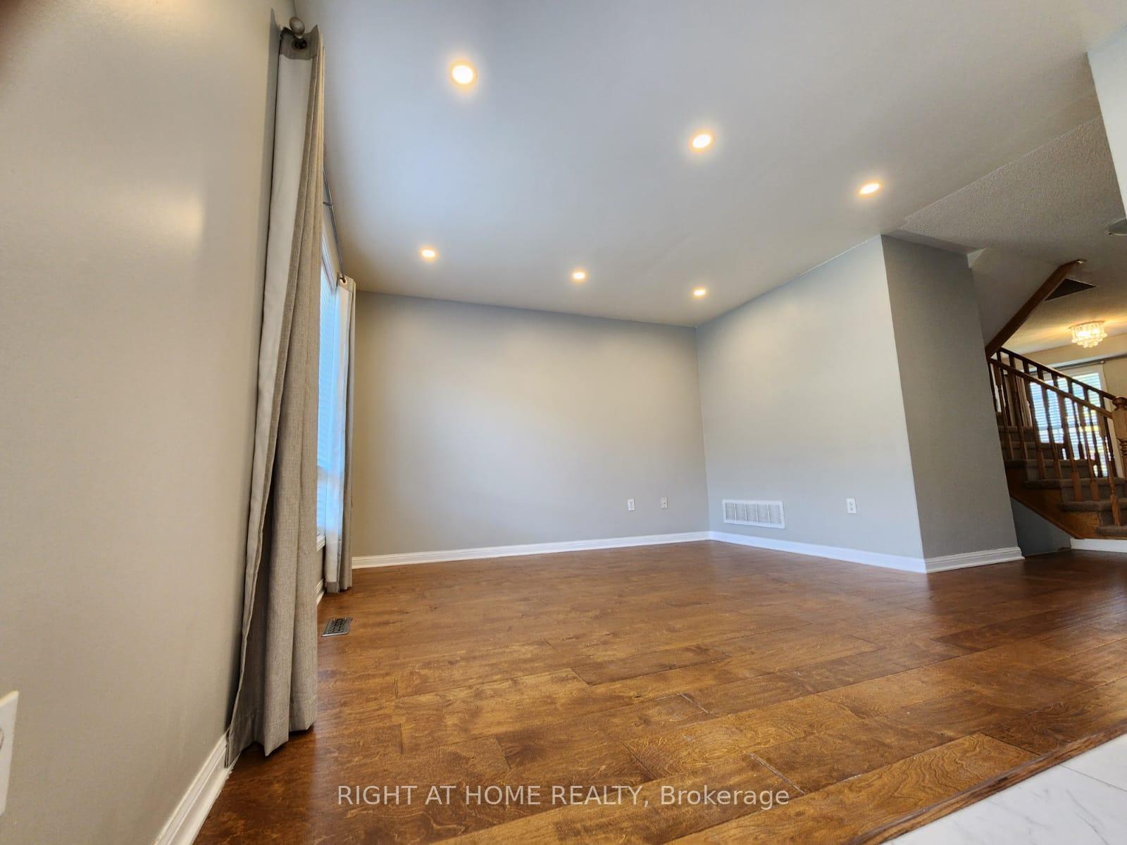 Photo 7 of 1407 Mcdermott Way N, Milton, Beaty — HOMEH