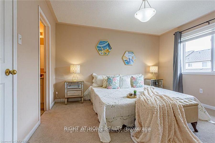 Photo 13 of 1407 Mcdermott Way N, Milton, Beaty — HOMEH