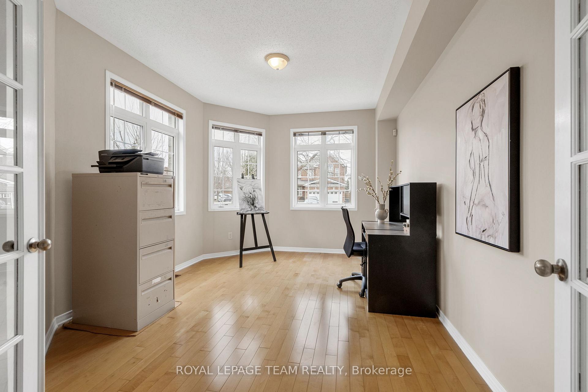 Photo 6 of 45 Catterick Crescent, Ottawa, Kanata - Morgan's Grant/South March — HOMEH