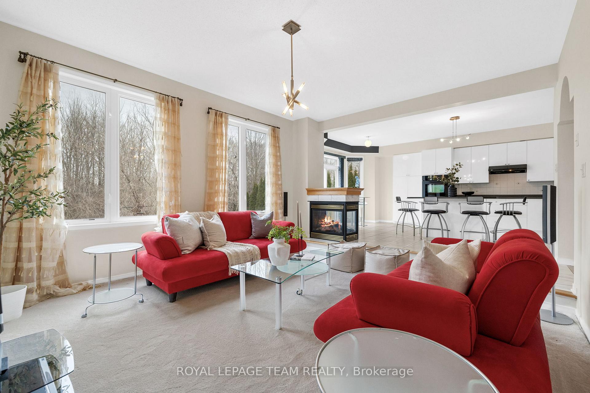 Photo 12 of 45 Catterick Crescent, Ottawa, Kanata - Morgan's Grant/South March — HOMEH