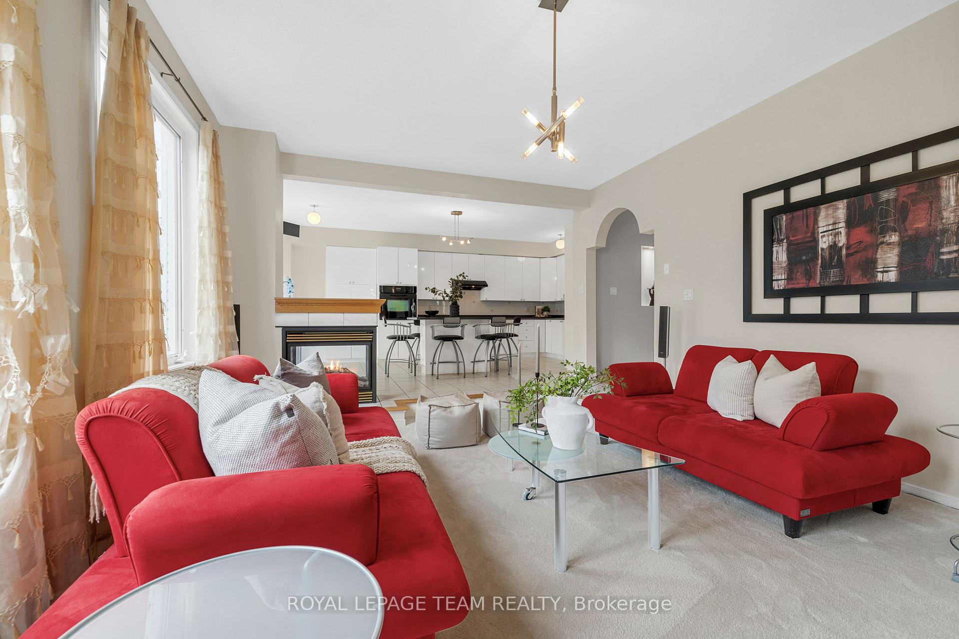 Photo 13 of 45 Catterick Crescent, Ottawa, Kanata - Morgan's Grant/South March — HOMEH