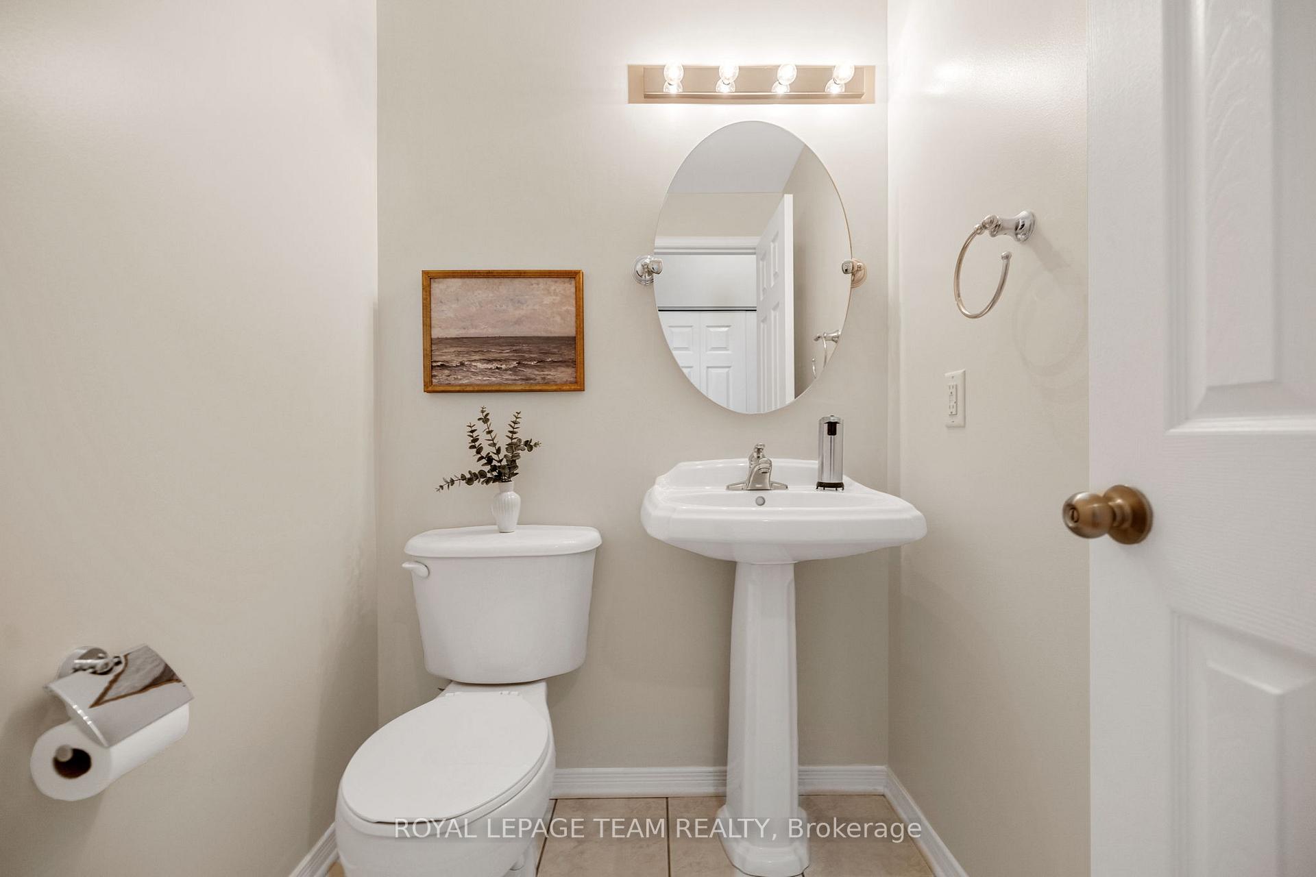 Photo 21 of 45 Catterick Crescent, Ottawa, Kanata - Morgan's Grant/South March — HOMEH