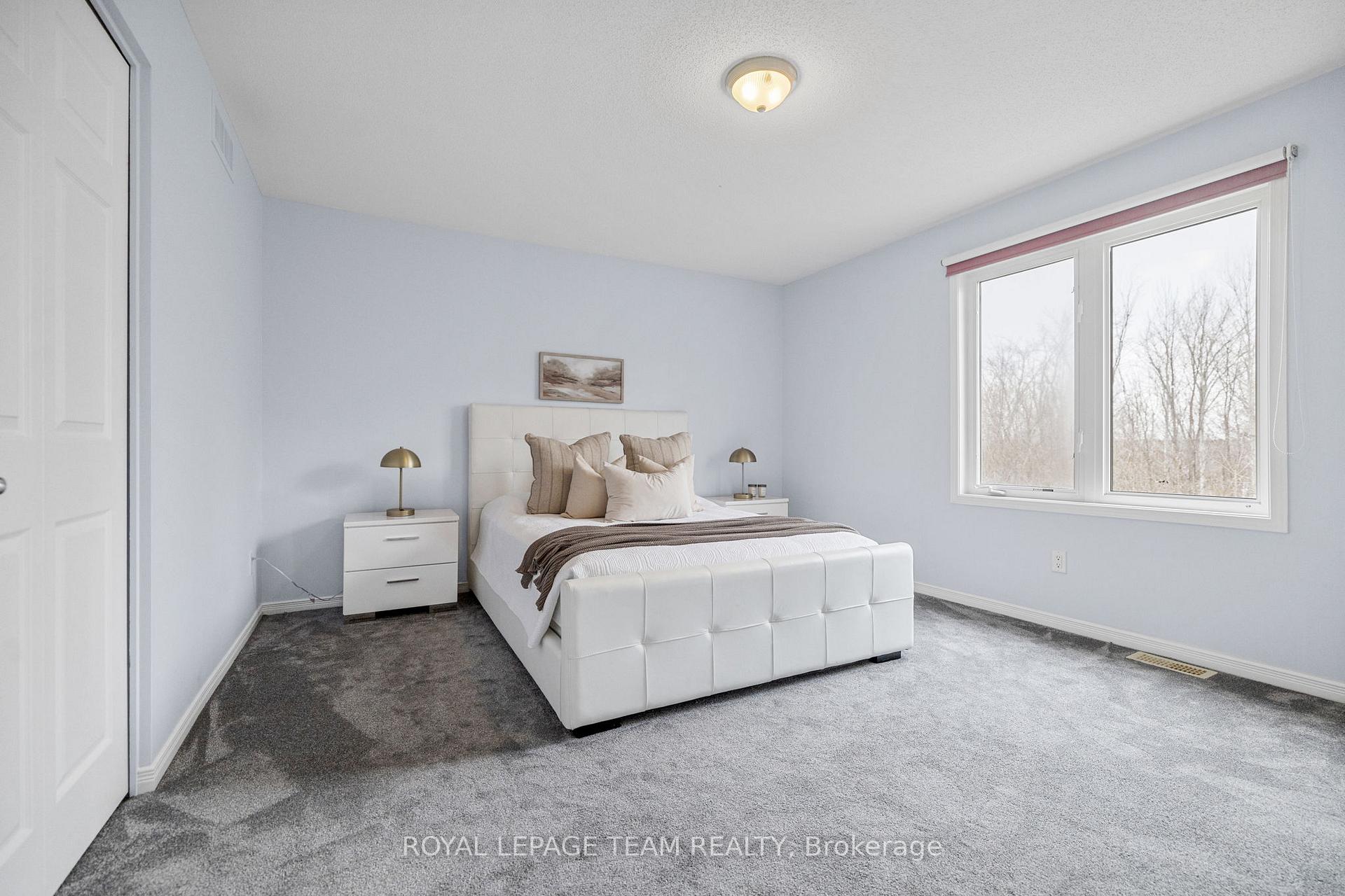 Photo 36 of 45 Catterick Crescent, Ottawa, Kanata - Morgan's Grant/South March — HOMEH