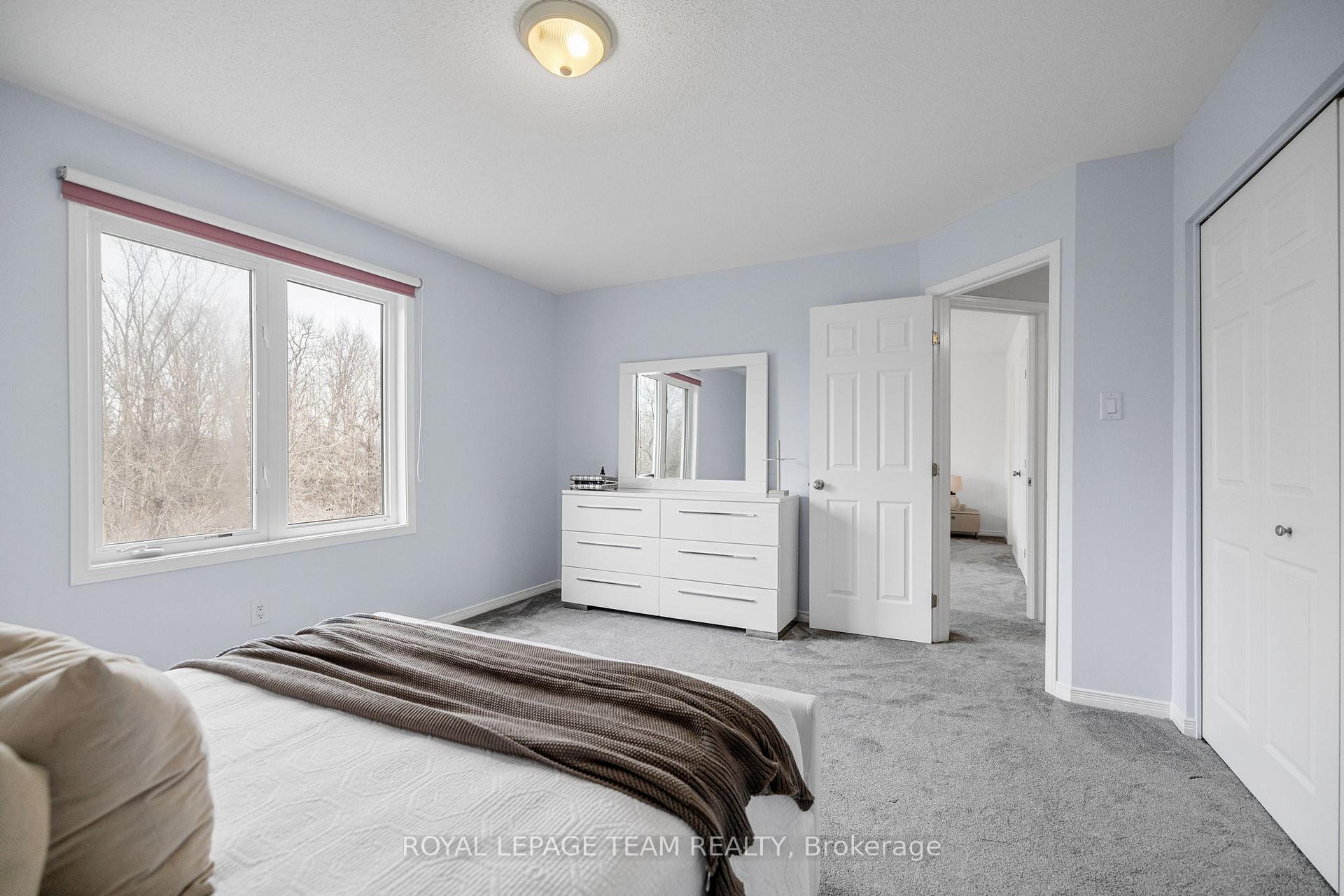 Photo 37 of 45 Catterick Crescent, Ottawa, Kanata - Morgan's Grant/South March — HOMEH