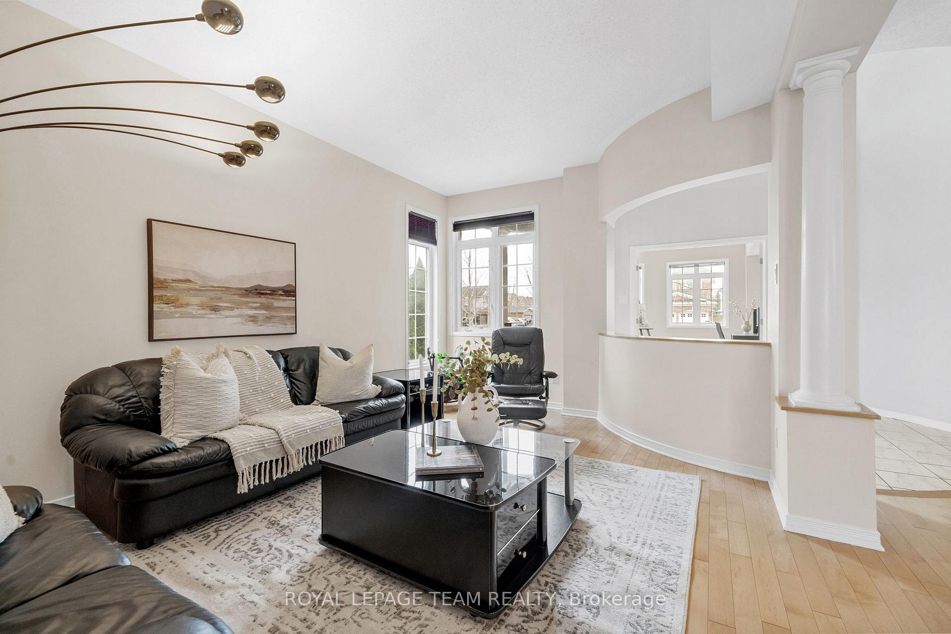 Photo 41 of 45 Catterick Crescent, Ottawa, Kanata - Morgan's Grant/South March — HOMEH