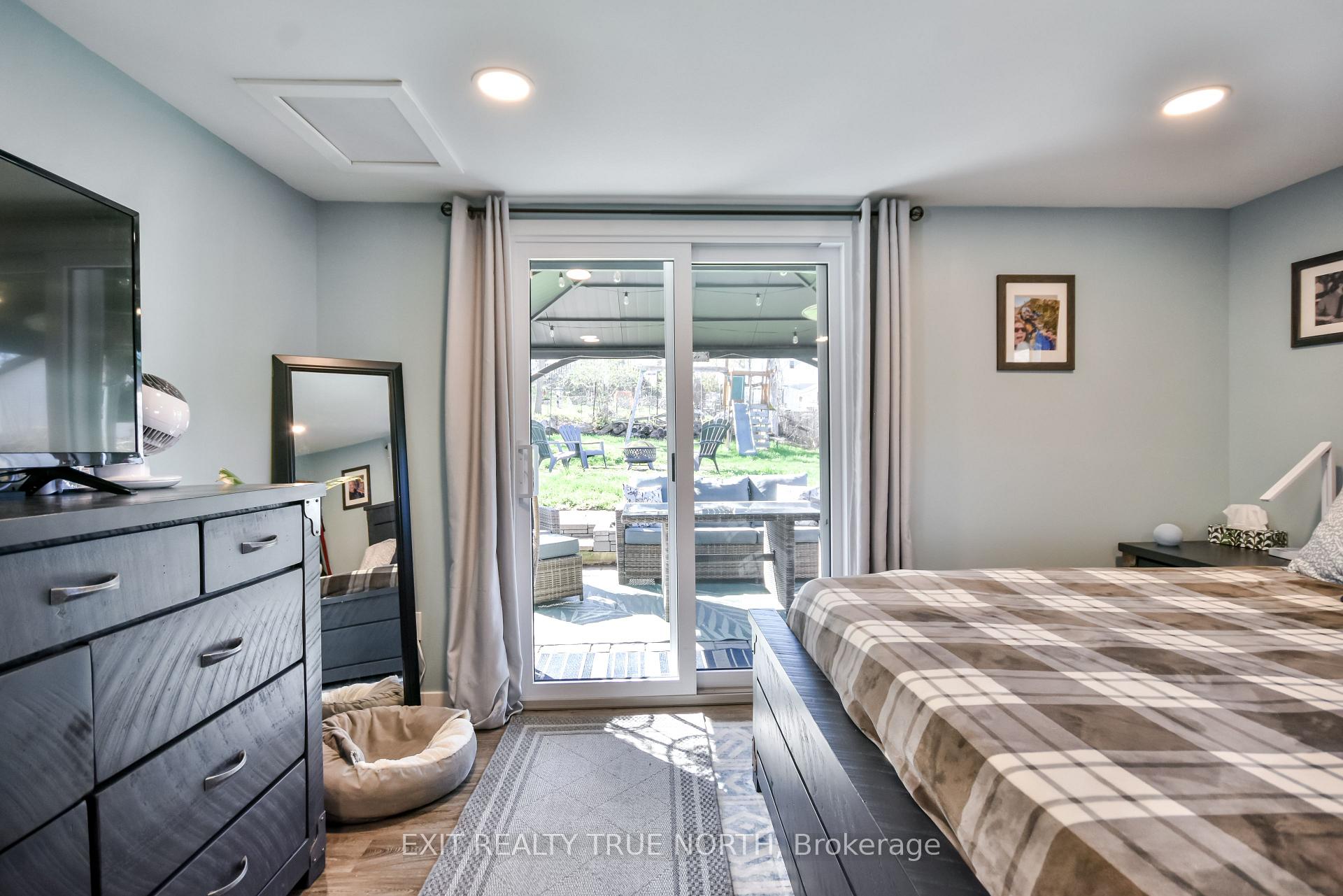 Photo 21 of 385 Gloucester Street, Midland — HOMEH