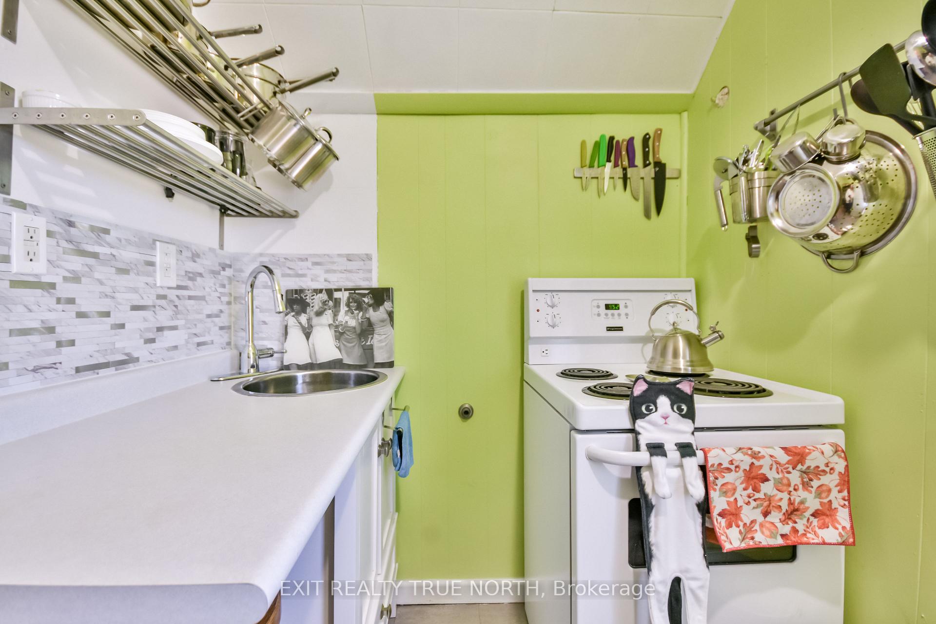 Photo 37 of 385 Gloucester Street, Midland — HOMEH