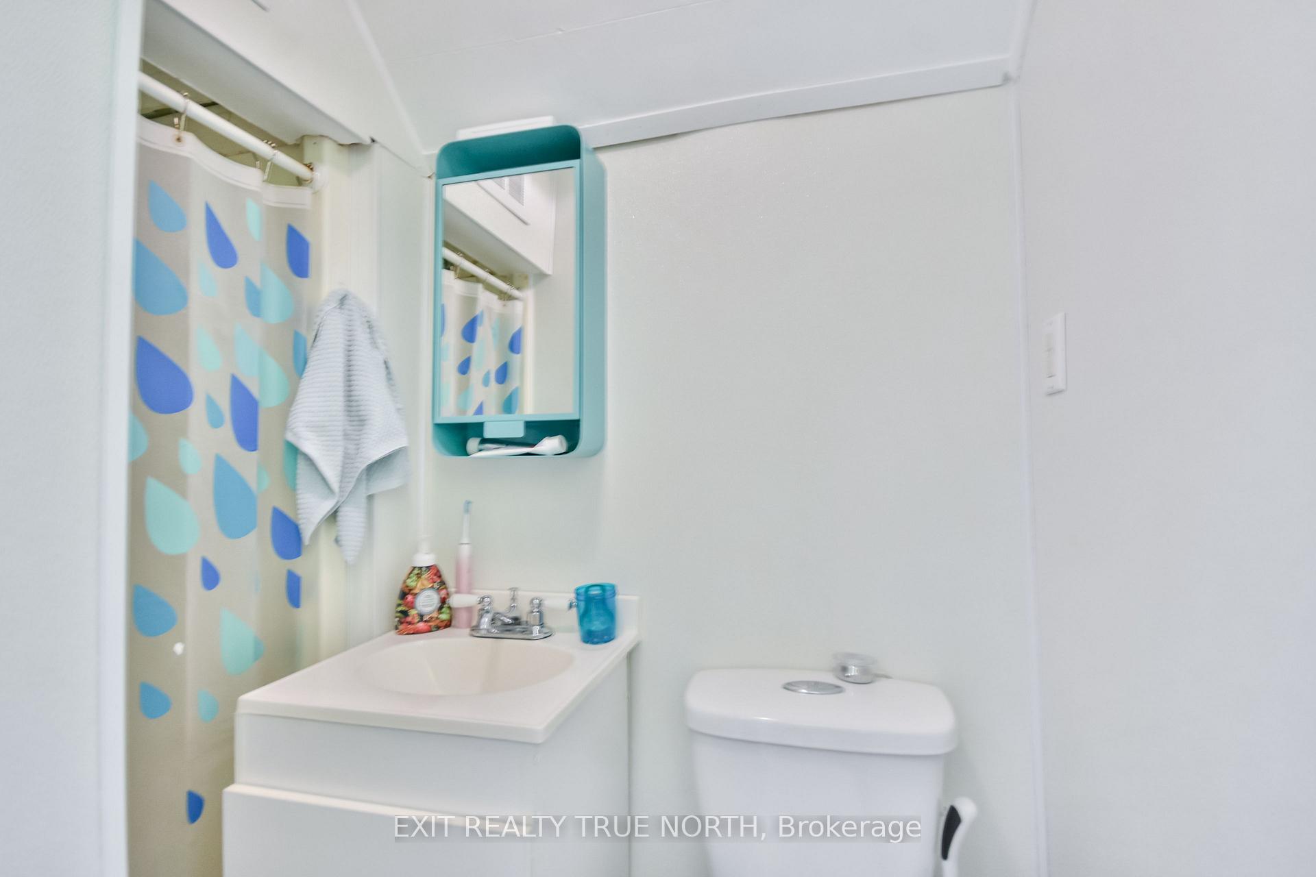 Photo 38 of 385 Gloucester Street, Midland — HOMEH