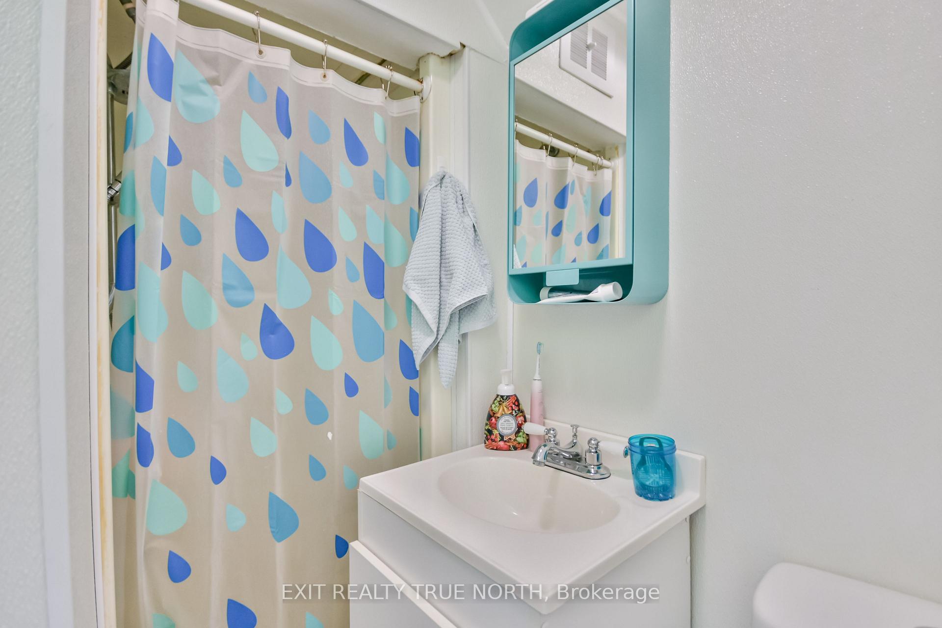 Photo 39 of 385 Gloucester Street, Midland — HOMEH