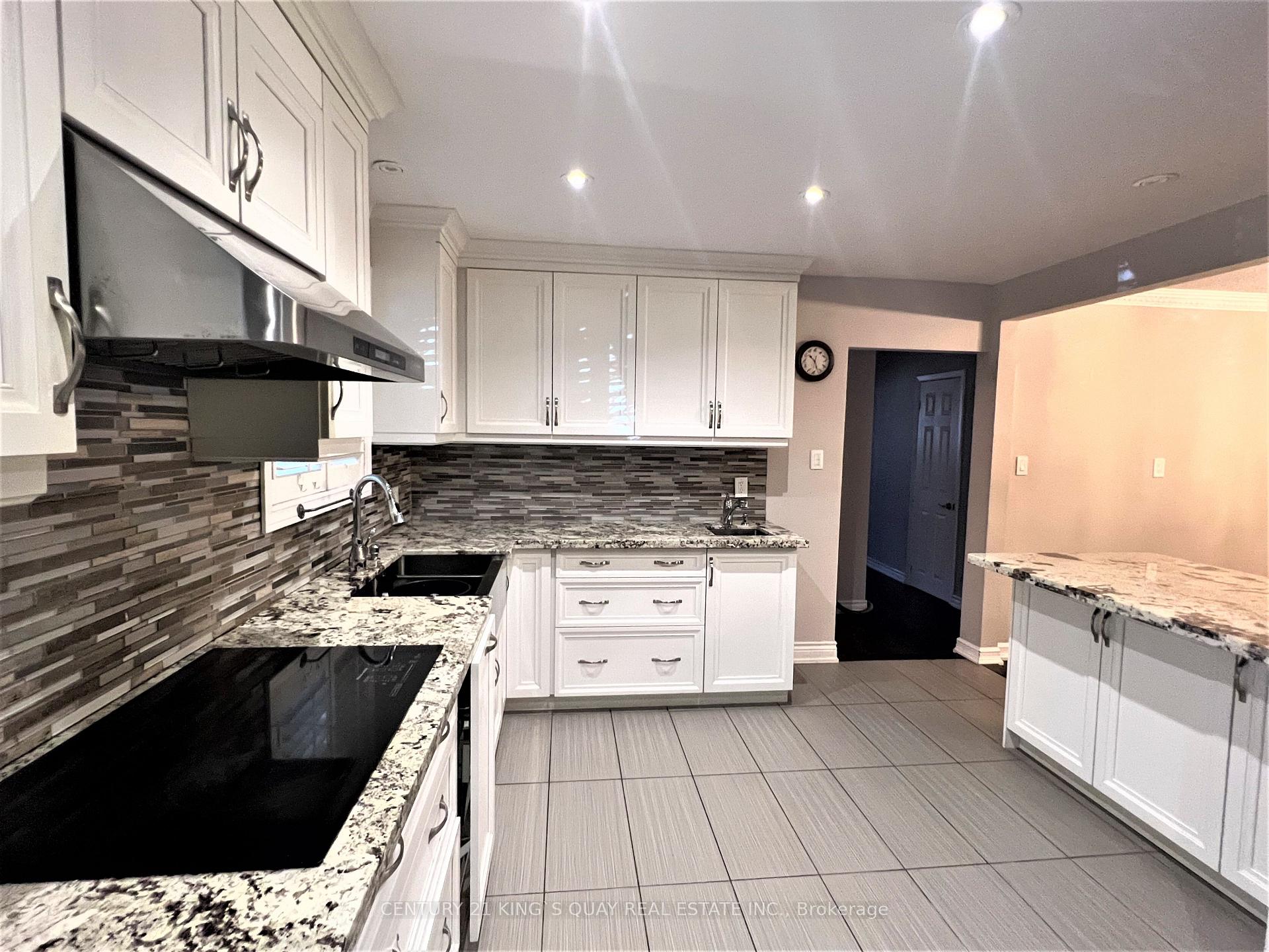 Photo 4 of 59 Fonthill Boulevard, Markham, Unionville — HOMEH