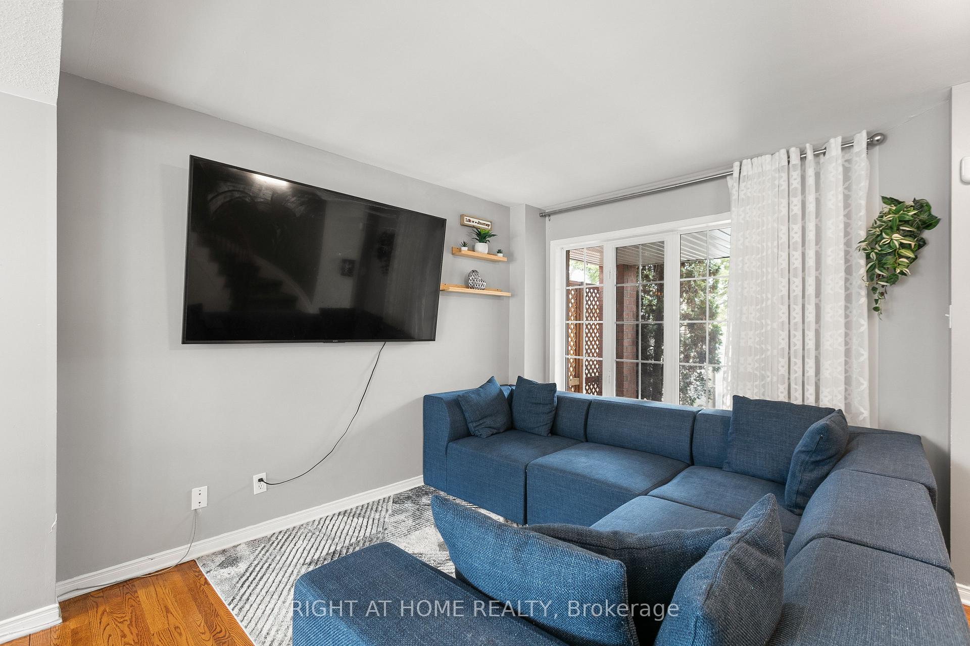 Photo 8 of 83 Cohen Avenue, Ottawa, Kanata - Katimavik — HOMEH