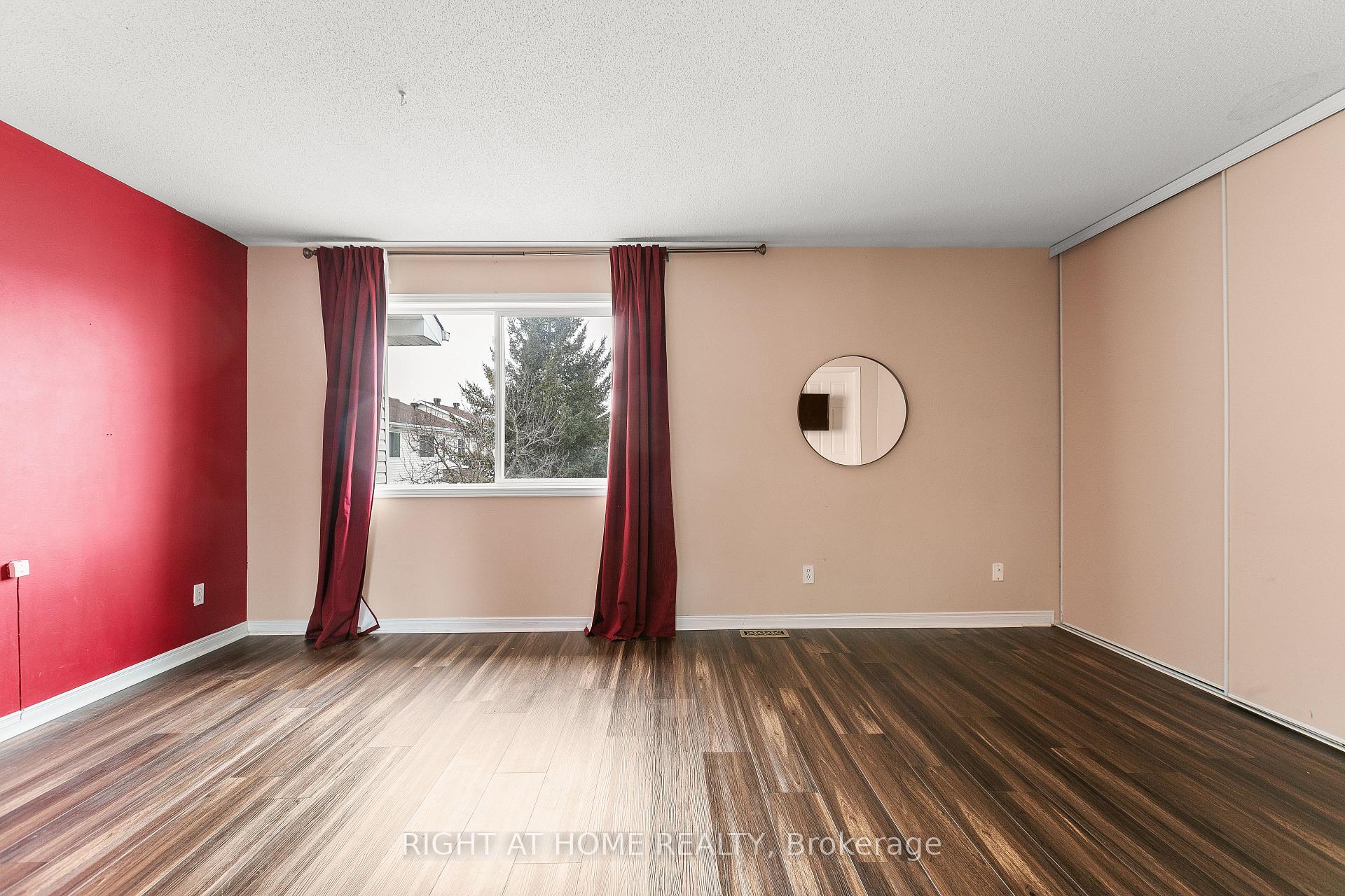 Photo 25 of 83 Cohen Avenue, Ottawa, Kanata - Katimavik — HOMEH