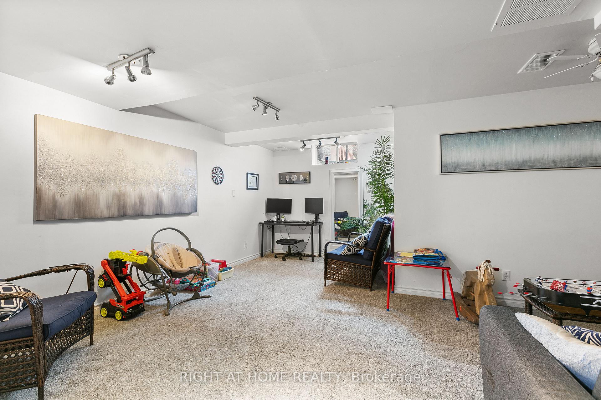 Photo 31 of 83 Cohen Avenue, Ottawa, Kanata - Katimavik — HOMEH