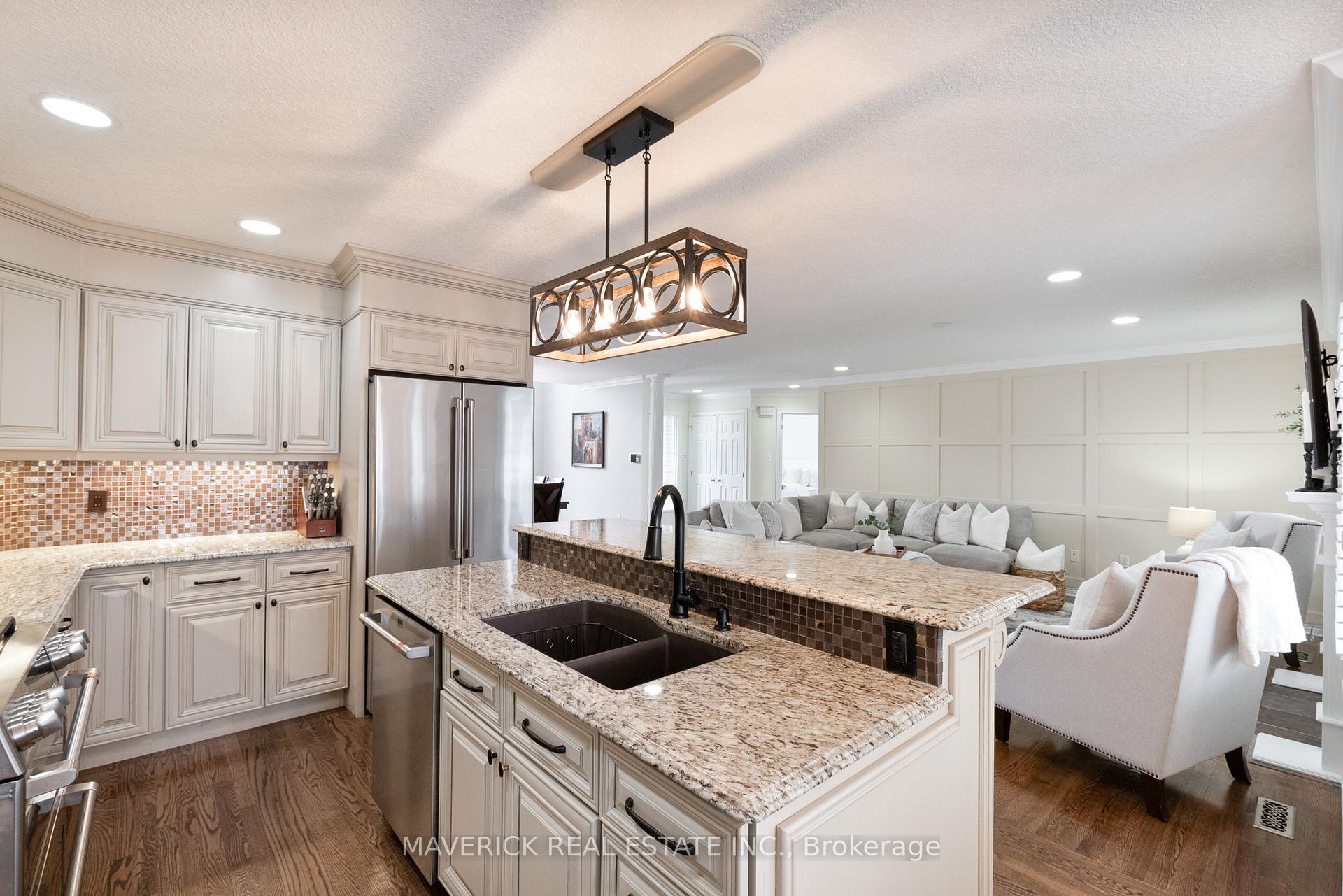 Photo 12 of 43 Birchcrest Drive, Middlesex Centre, Kilworth — HOMEH