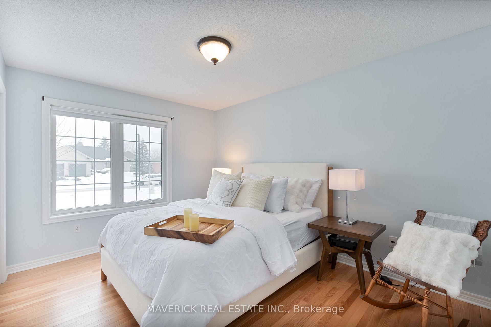 Photo 16 of 43 Birchcrest Drive, Middlesex Centre, Kilworth — HOMEH