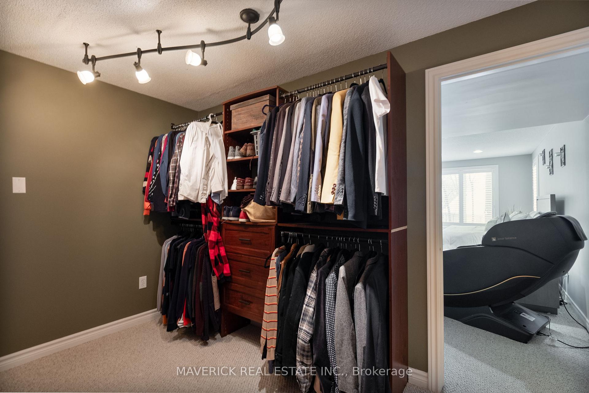 Photo 34 of 43 Birchcrest Drive, Middlesex Centre, Kilworth — HOMEH