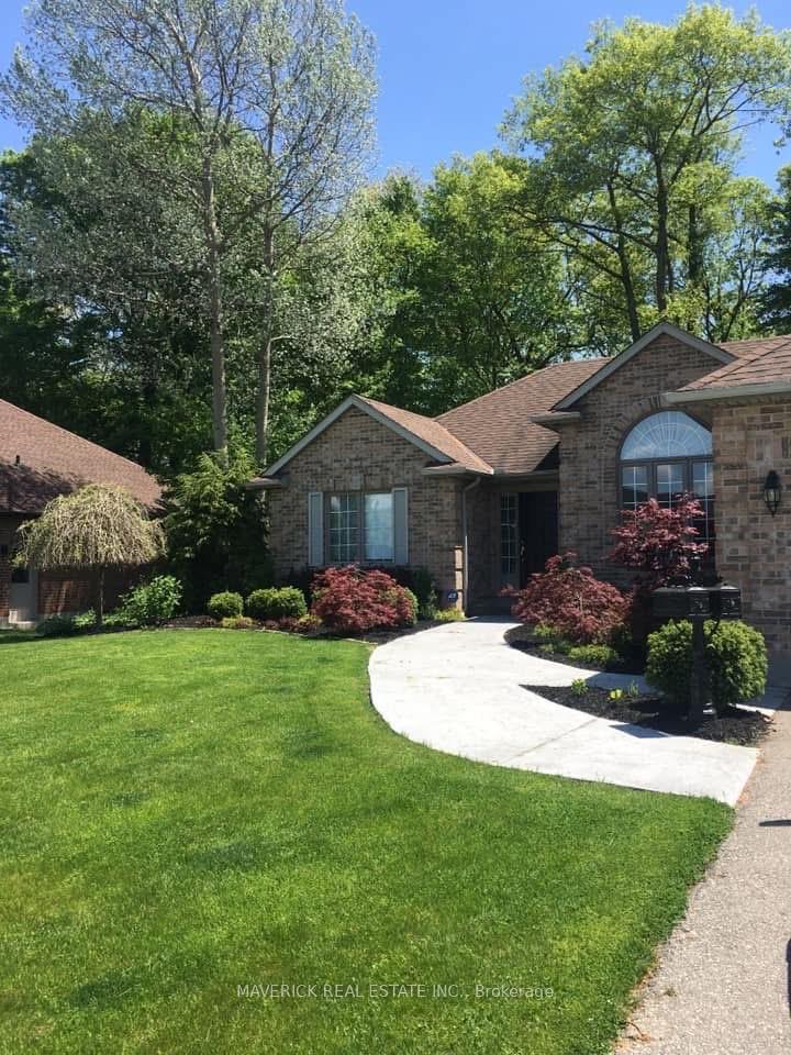 Photo 40 of 43 Birchcrest Drive, Middlesex Centre, Kilworth — HOMEH