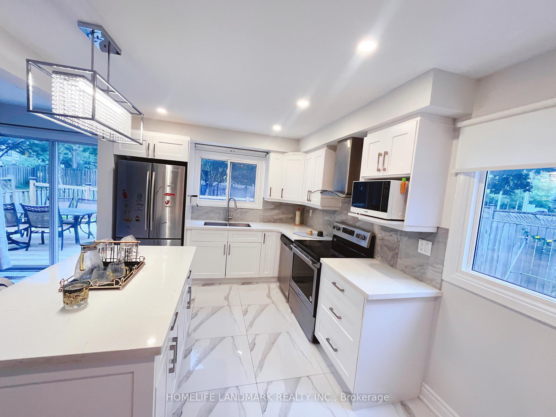 Photo 7 of 2 Marion Crescent, Markham, Raymerville — HOMEH