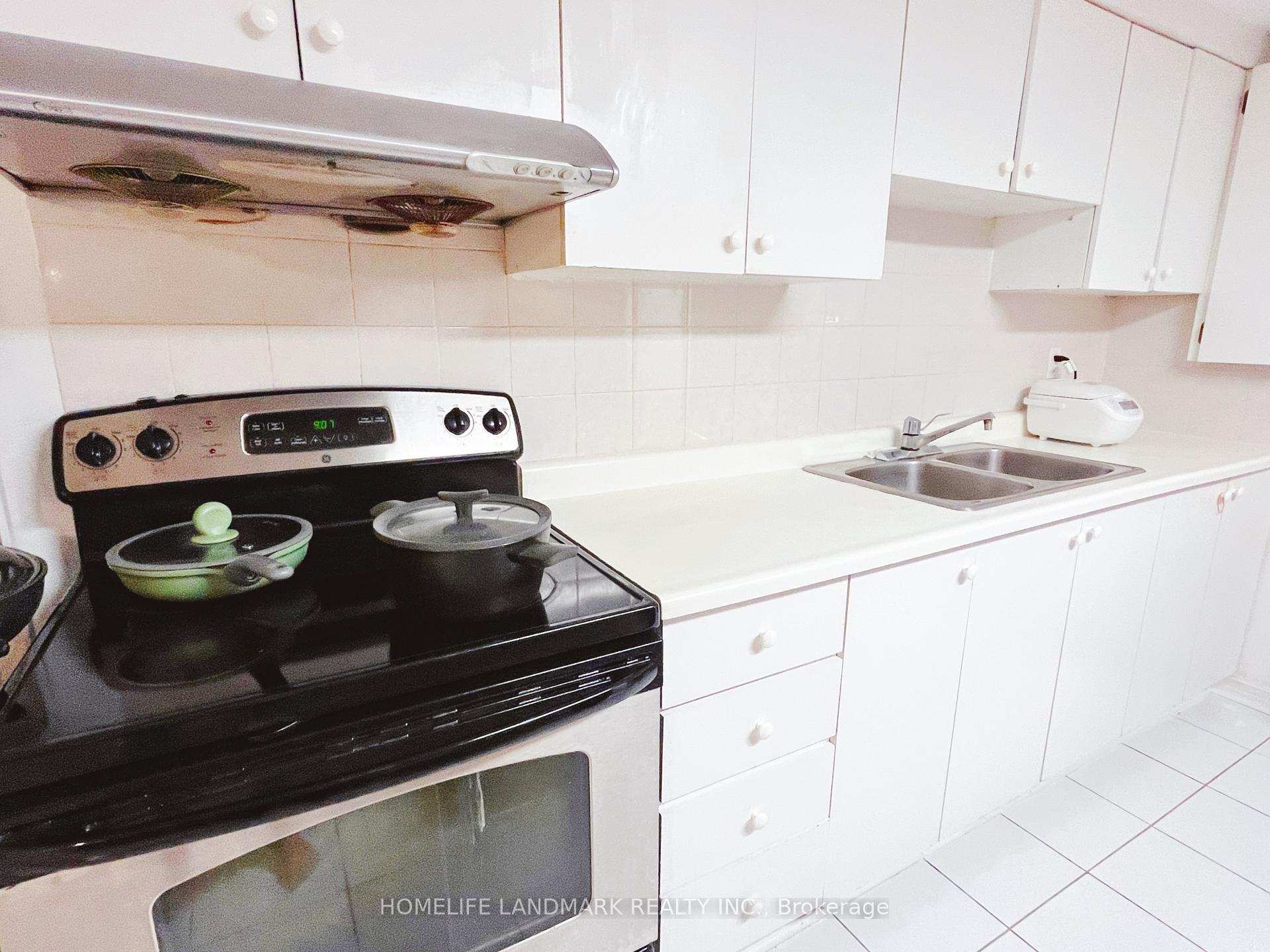 Photo 12 of 2 Marion Crescent, Markham, Raymerville — HOMEH