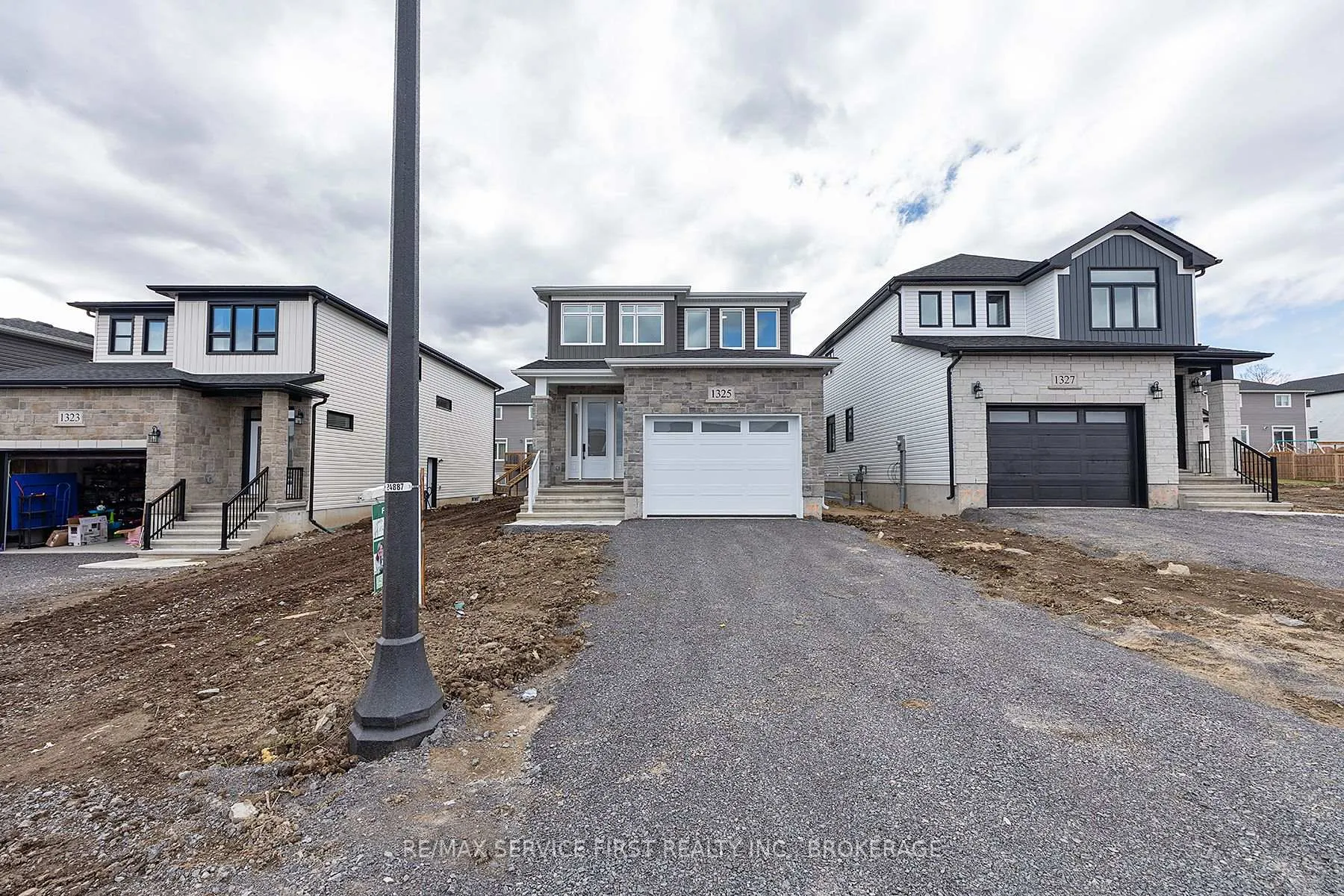 Photo 2 of Unit E71, 1325 Turnbull Way, Kingston, City Northwest — HOMEH