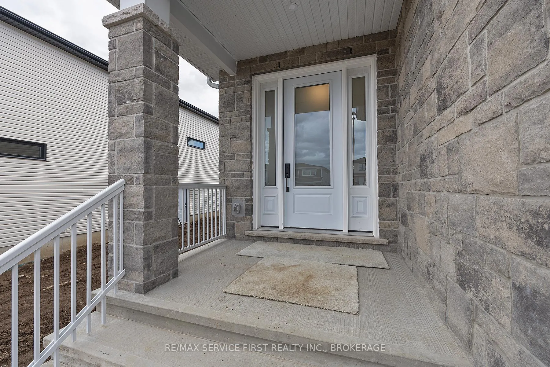 Photo 4 of Unit E71, 1325 Turnbull Way, Kingston, City Northwest — HOMEH
