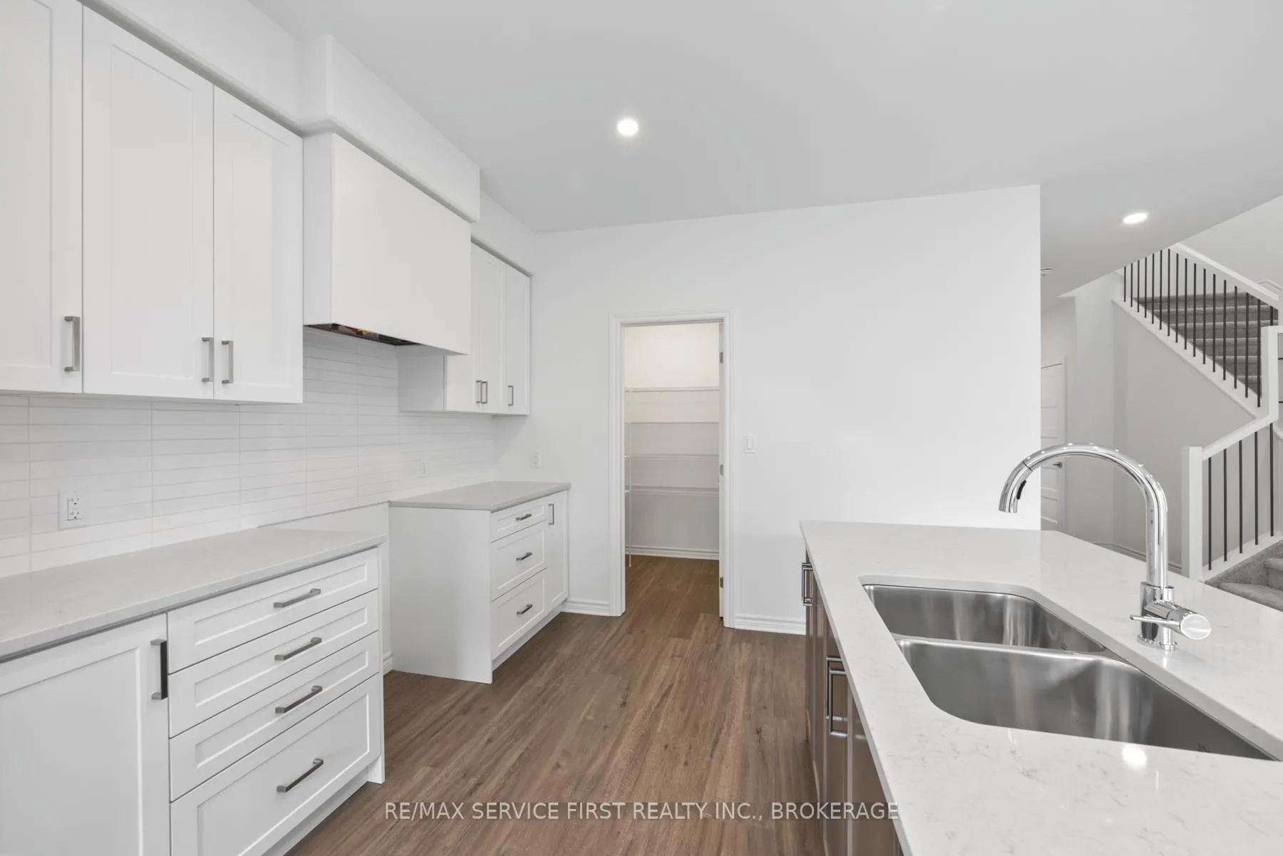 Photo 21 of Unit E71, 1325 Turnbull Way, Kingston, City Northwest — HOMEH