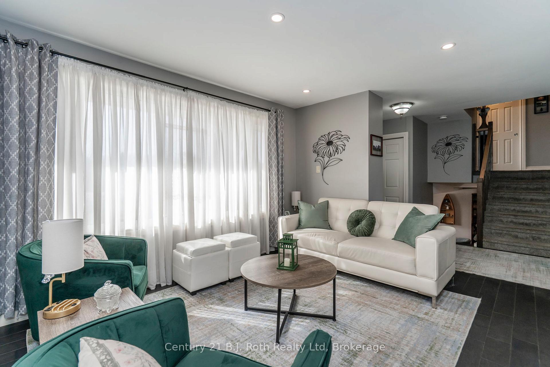 Photo 12 of 1055 Glen Eagles Crescent, Midland — HOMEH