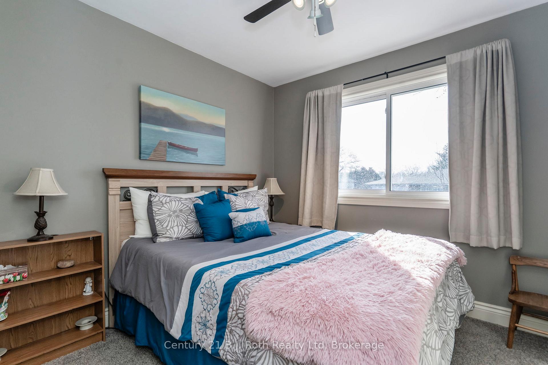 Photo 15 of 1055 Glen Eagles Crescent, Midland — HOMEH