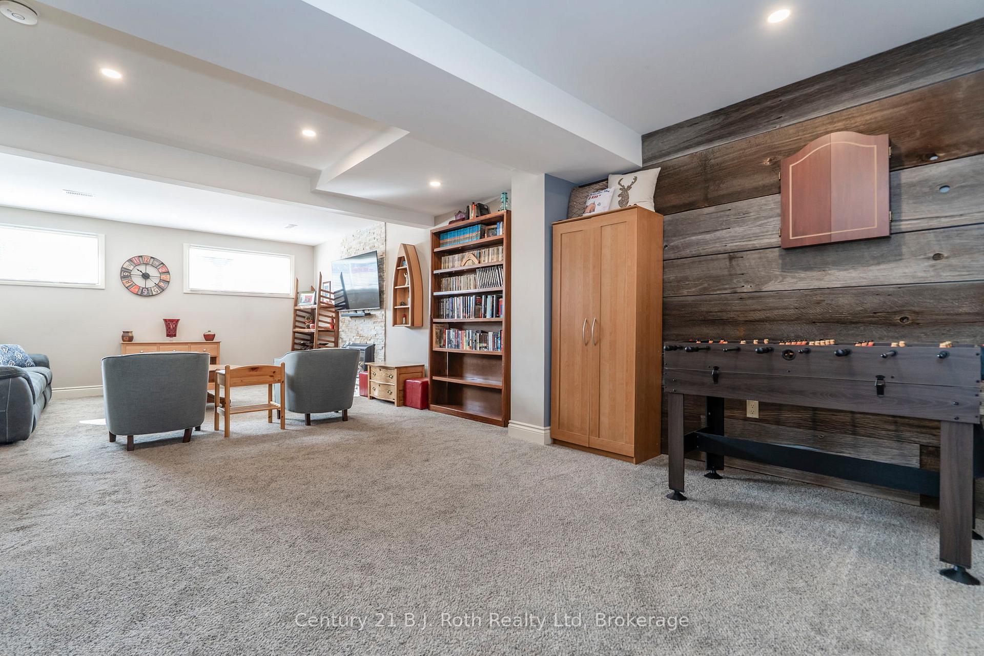 Photo 24 of 1055 Glen Eagles Crescent, Midland — HOMEH