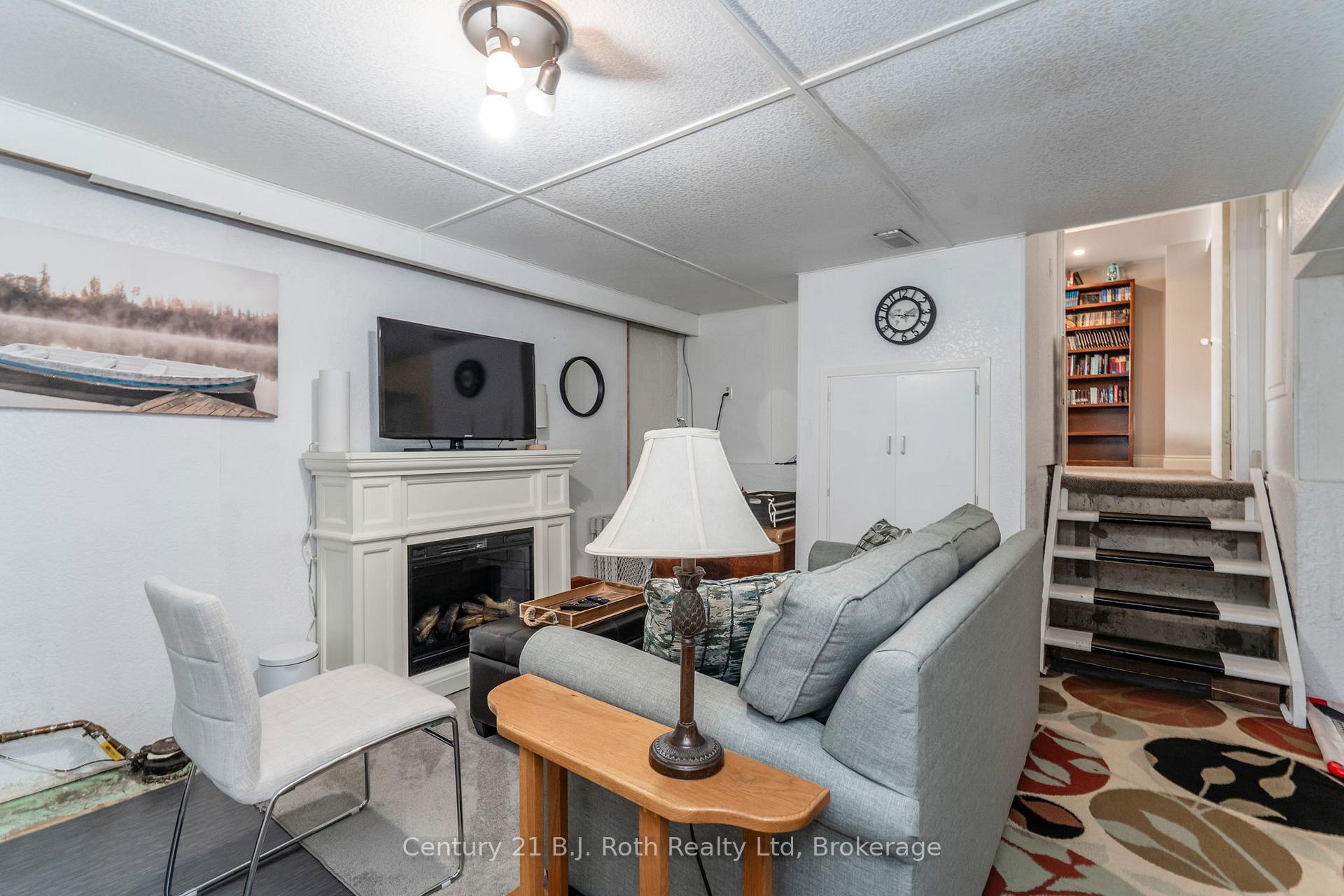 Photo 26 of 1055 Glen Eagles Crescent, Midland — HOMEH