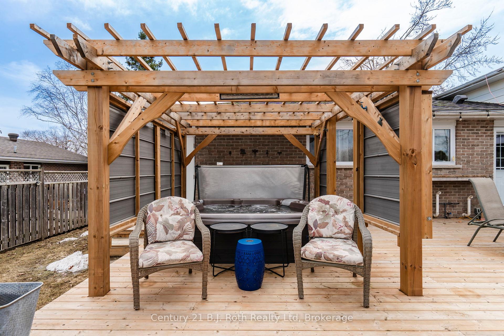 Photo 31 of 1055 Glen Eagles Crescent, Midland — HOMEH