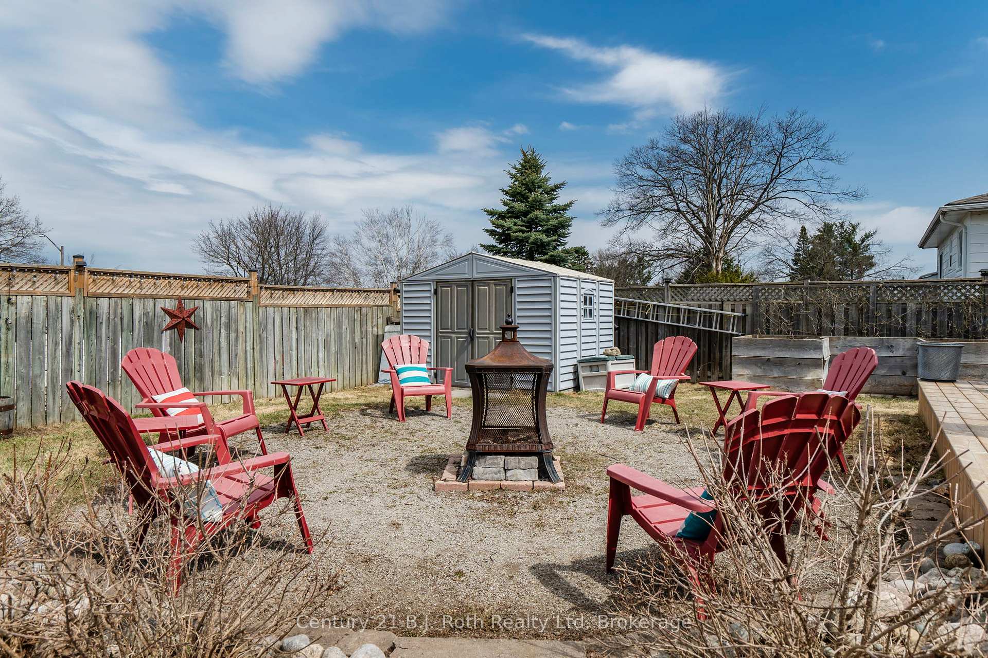 Photo 36 of 1055 Glen Eagles Crescent, Midland — HOMEH