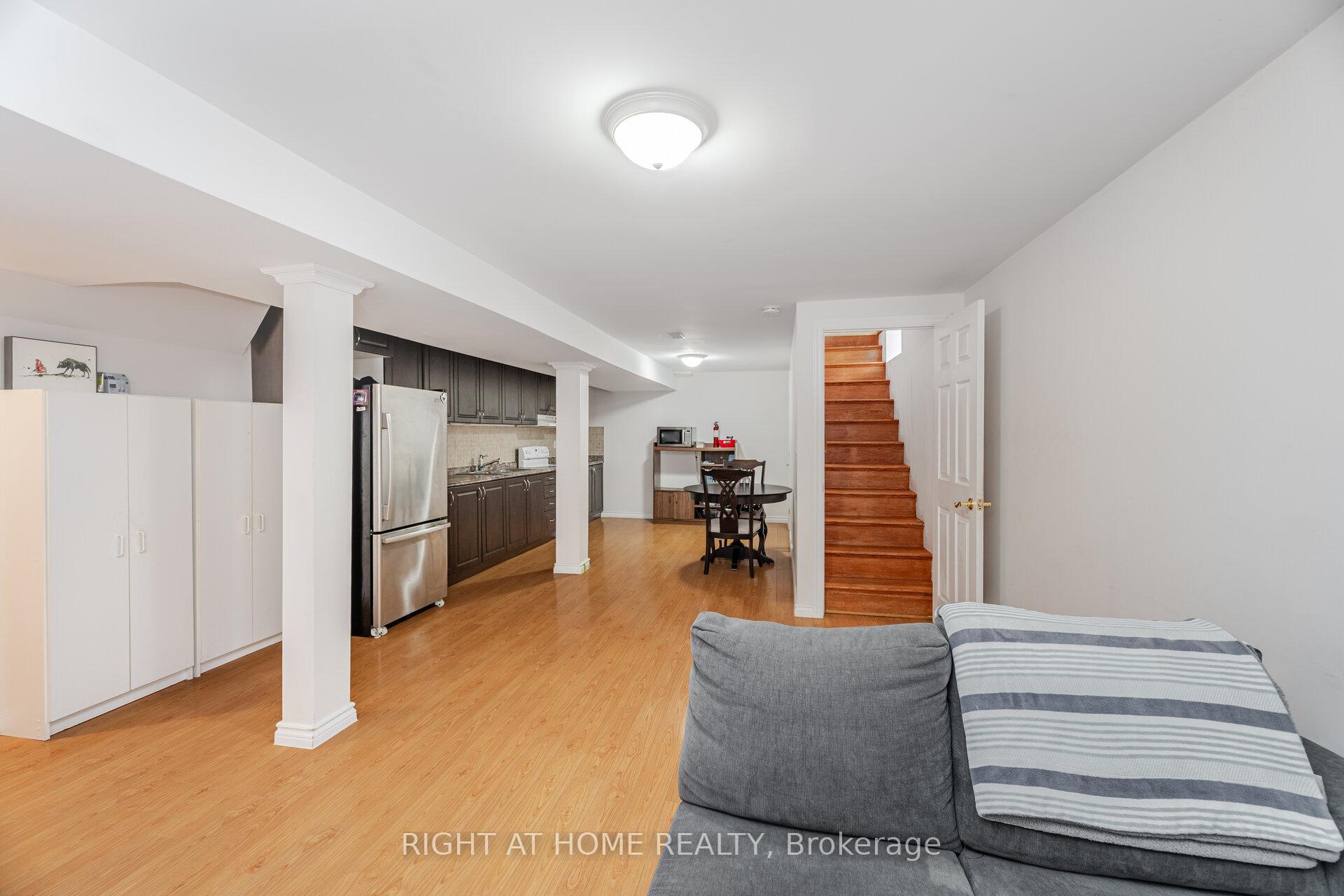 Photo 7 of 25 Feltham Road, Markham, Raymerville — HOMEH
