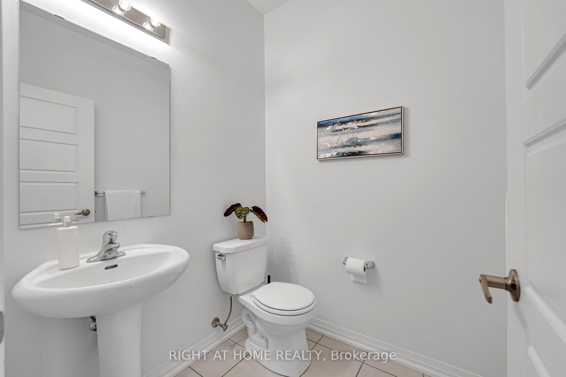 Photo 7 of 59 Henry Crescent, Milton, Willmott — HOMEH